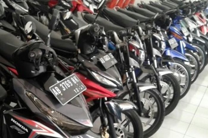 Harga Motor Baru Honda Vario Bekas. Murah Banget Honda Vario 125 Kondisi Mulus Tahun Muda Cuma Segini
