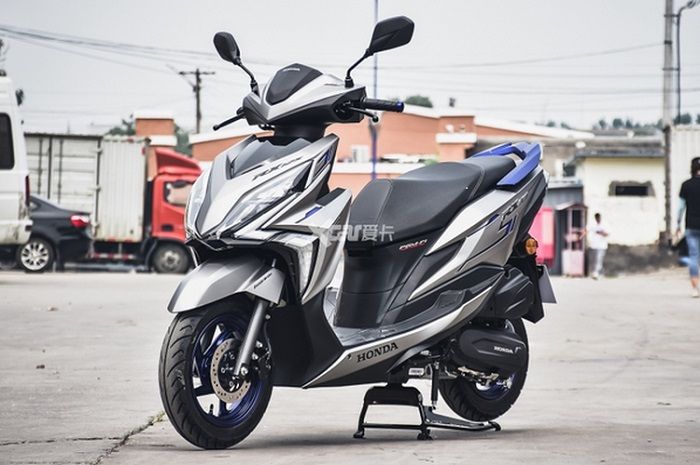 Foto Motor Honda Vario 125 Terbaru. Meluncur Motor Baru Saudara Honda Vario 125, Desain Sangar Fitur Komplit, Lebih Murah?