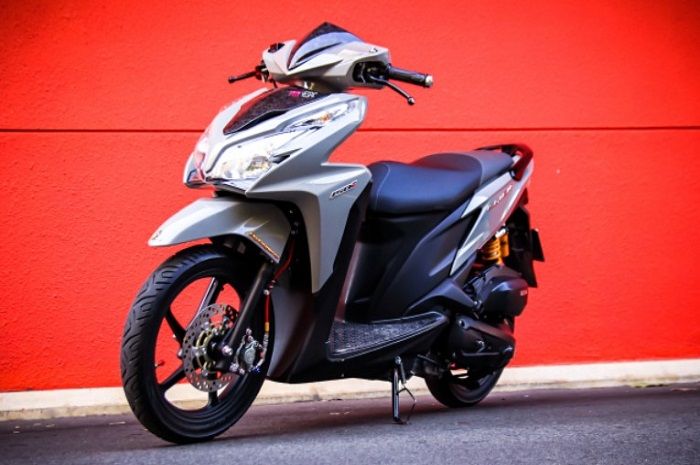 Vario 125 Warna Abu Abu. Jadi Makin Mewah, Modifikasi Motor Honda Vario 125 Berkat Ubahan Ini