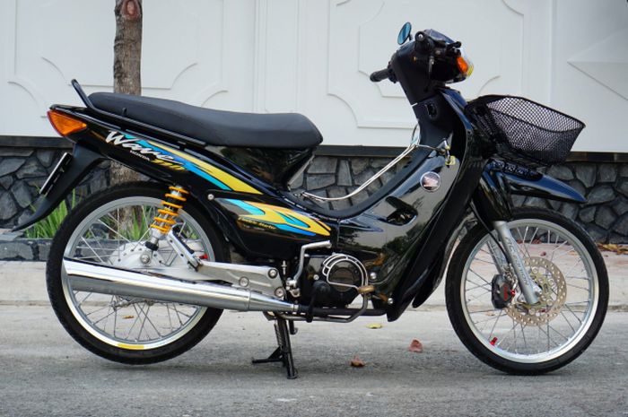 Vario 125 Qua Tay. Supra Bapak Lagi, Modifikasi Motor Honda Supra Lawas Ala Vietnam Look, Hedon dan Modern