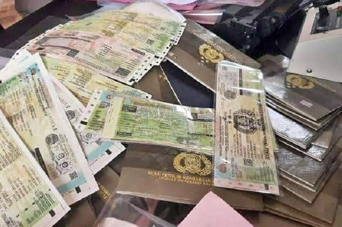 Vario 2015 Bekas Malang. STNK dan BPKB Motor Asli Dijual Bebas di Media Sosial, Polisi Malang Turun Tangan