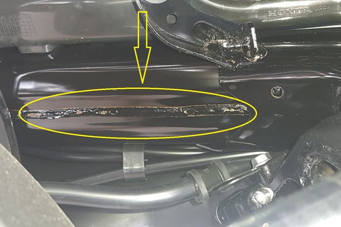 Honda Vario Kuning. Kaget Honda Vario 160 Masih di Dealer Dibongkar Rangkanya ada Bercak Kuning, Ahli ITB Bilang Begini