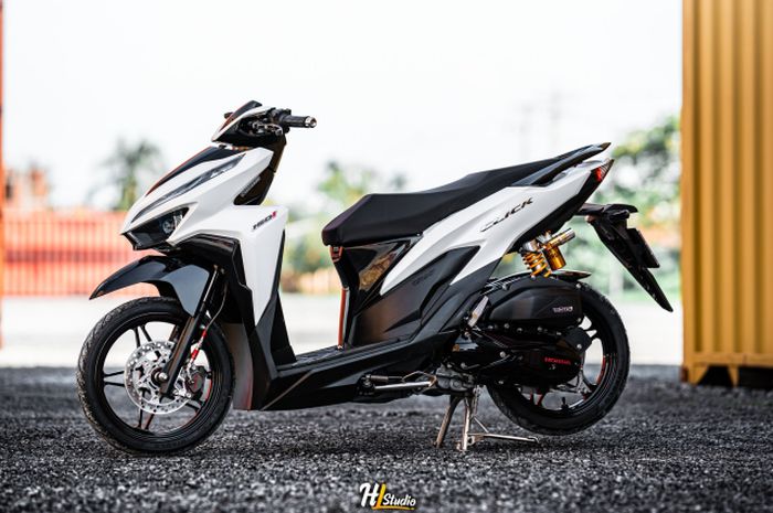 Aksesoris Motor Honda Vario 150. Modifikasi Motor Honda Vario 150 Headlamp Mirip Mata Sasuke Pasang Aksesoris Mewah
