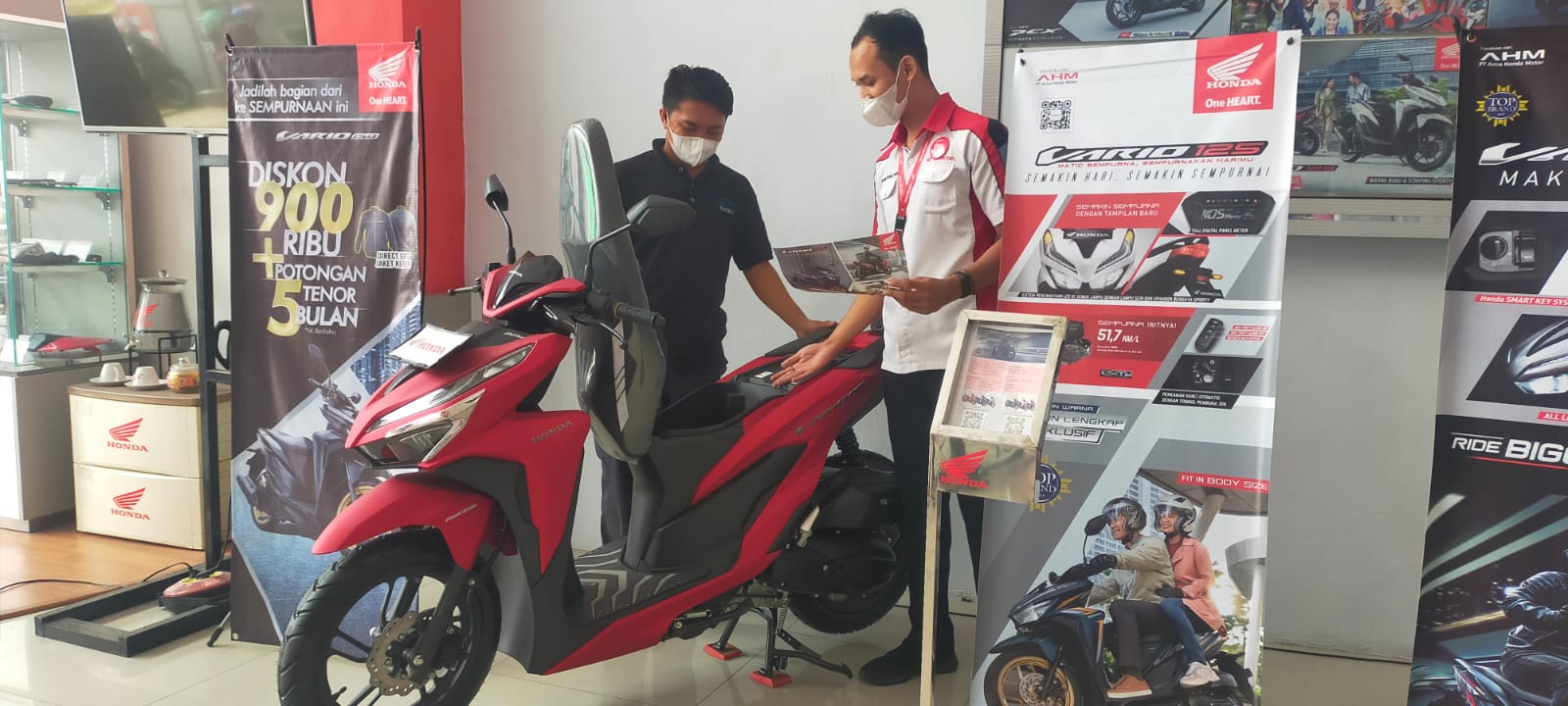 Harga Motor Vario 150 Palangkaraya. Honda Vario 150 Makin Canggih dan Pintar