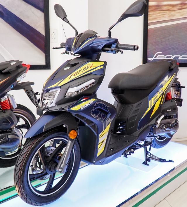 Vario 2019 Ra Mắt. Benelli VZ125i bisa jadi saingannya Vario, tapi kok jauh lebih murah ya?