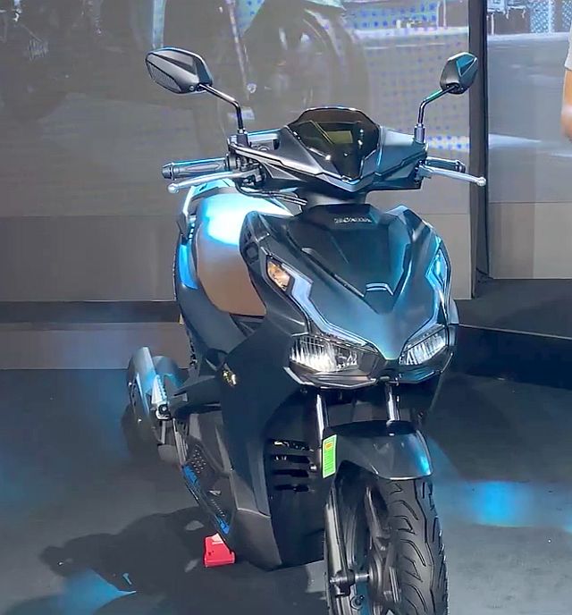 Vario 2019 Ra Mắt. Honda Airblade facelift sudah ada 150 cc, harga lebih tinggi dari Winner X!