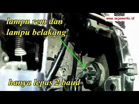 Cara Mengganti Lampu Belakang Vario 110. Cara Mengganti Lampu Rem Belakang Honda Scoopy LED Donat