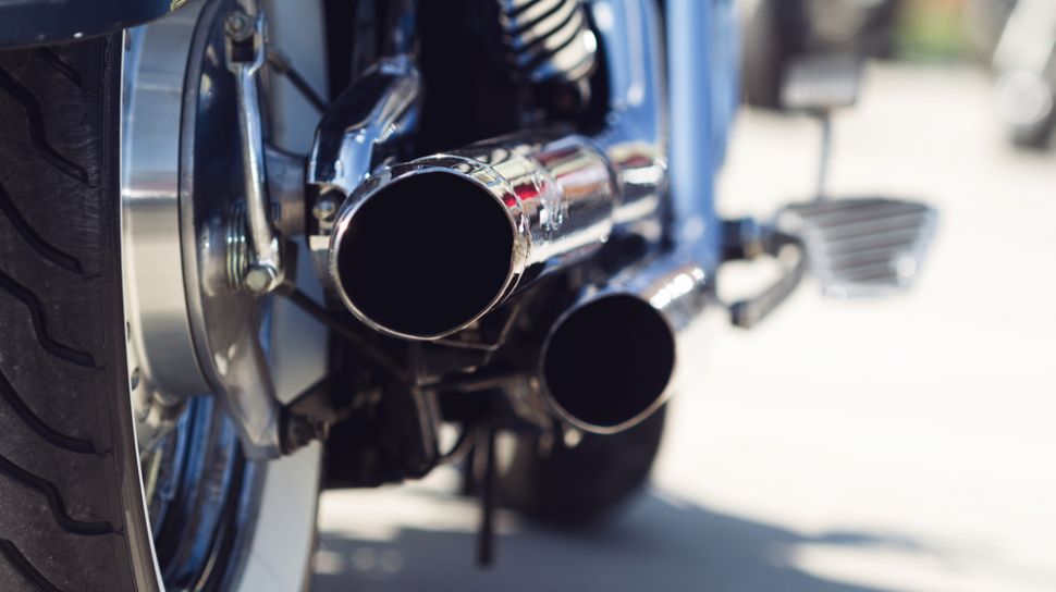 Penyebab Knalpot Motor Vario Nembak. Ini Penyebab Knalpot Sepeda Motor Menembak Saat Lepas Gas