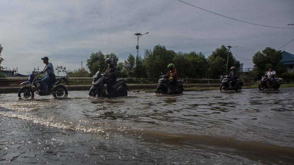 Vario 125 Mati Kena Banjir. Mesin Motor Mati saat Menerabas Banjir, Ini 6 Langkah Penanganannya