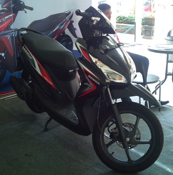 Apakah Vario 110 Bisa Hidup Tanpa Aki. Sistem Injeksi Vario110fi Lebih Bagus dari New Vixion Lightning ???