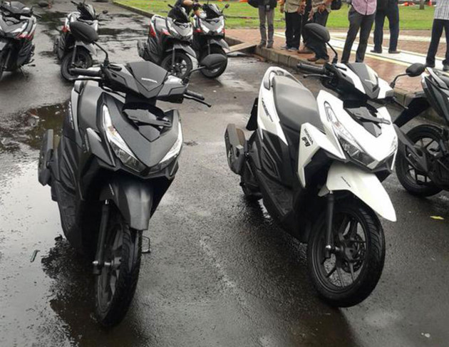 Honda Vario Vs Yamaha Solariz. Komparasi Ideal Honda Vario 150 VS Yamaha Aerox 155 VVA, Mana yang Layak untuk Dibeli ?