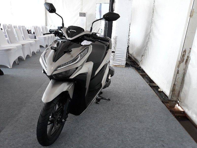 Vario 150 Màu Xám. Stok Honda Vario 150 di Dealer Sudah Kosong, Pertanda Vario 160 Siap Meluncur? Segini Bocoran Harganya