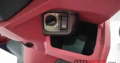 Cara Menyalakan Honda Vario Keyless. Perbedaan Penggunaan Knob Keyless Honda Vario 160 dan Model Sebelumnya