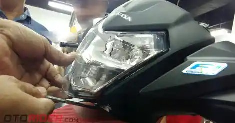 Cara Setel Ketinggian Lampu Vario 150. Setel Lampu Honda Supra GTR 150, Gampang Tapi Jangan Asal