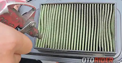 Harga Filter Udara Vario Karbu. Hati-hati Bersihkan Saringan Udara Motor Injeksi!