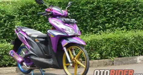 Vario 125 Modif Warna Ungu. Modifikasi Honda Vario 125 2014, Warna Janda Buat Kontes