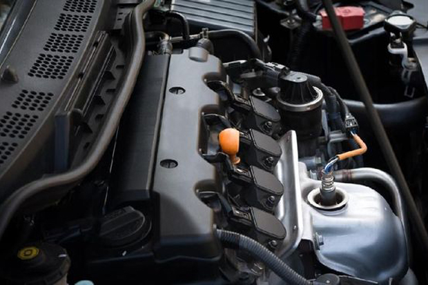 Asap Keluar Dari Selang Pernafasan Mesin Diesel. Tips Merawat Mobil Diesel Biar Lebih Awet dan Makin Bandel