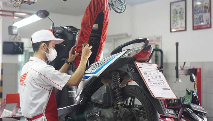 Biaya Servis Motor Honda Ahass 2022. Estimasi Biaya Jasa Servis Rutin Motor Matik Honda di Bengkel AHASS