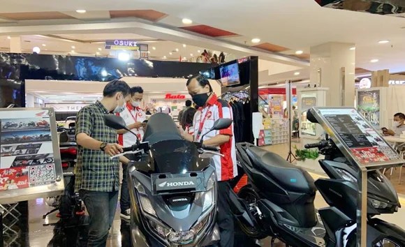 Vario 160 Otr Depok. Honda Premium Matic Day Sapa Warga Depok – Laman 2 – Radartasik.id