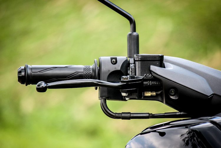 Handle Rem Depan Vario Keras. Rem Cakram Keras? Jangan Anggap Sepele! Akibatnya Bisa Fatal