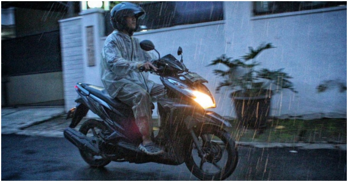 Motor Vario Kena Air Mati. 3 Penyebab Motor Mati Saat Hujan, Beserta Solusinya!