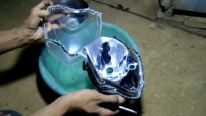 Cara Buka Mika Lampu Depan Vario 110 Fi. Cara Memasang Mika Lampu Motor Yang Benar – Moladin