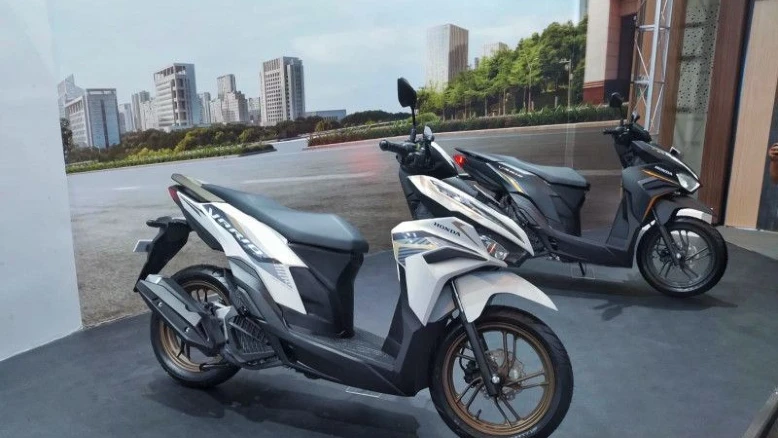 Perbedaan Vario 125 Cbs Dan 150 : Vario Holic