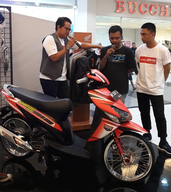 Modifikasi Motor Vario Vario. Vario Custom Clinic Jadi Wadah Sharing Modifikasi Motor Vario di Jambi