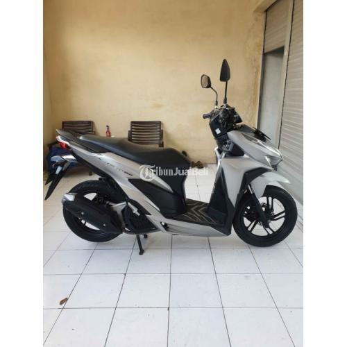 Harga Vario 150 Tahun 2019 Bekas Surabaya. Motor Matic Honda Vario 150 2019 Keyless Remote Silver Bekas Mulus di Surabaya