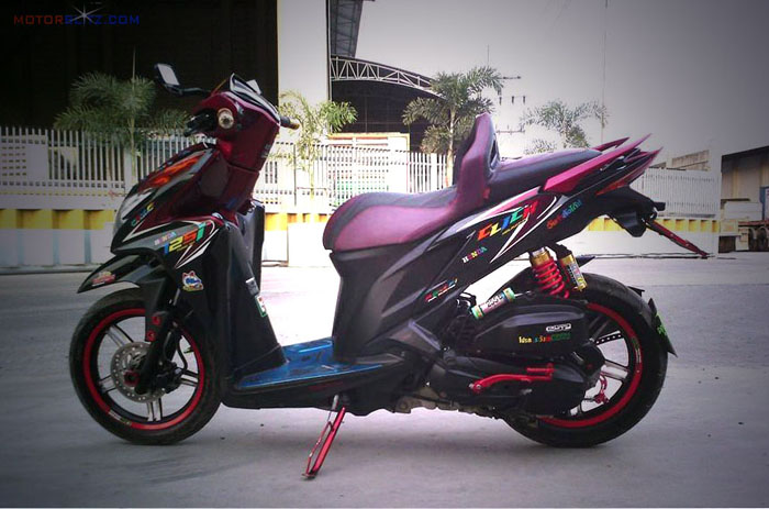 Vario Techno Modif Sederhana. Trik sederhana Vario Techno 125 model lama jadi mirip New Vario 150.