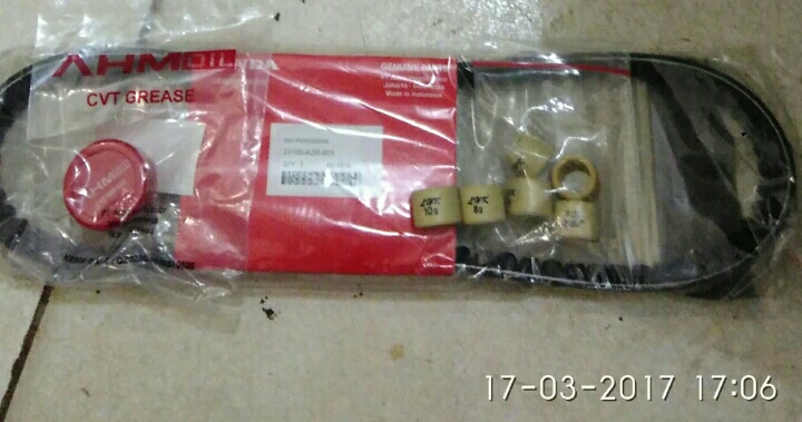 Cara Buka Rumah Roller Vario 125. Pasang Roler 8 & 10 gram di Vario 125, Serta Vanbelt
