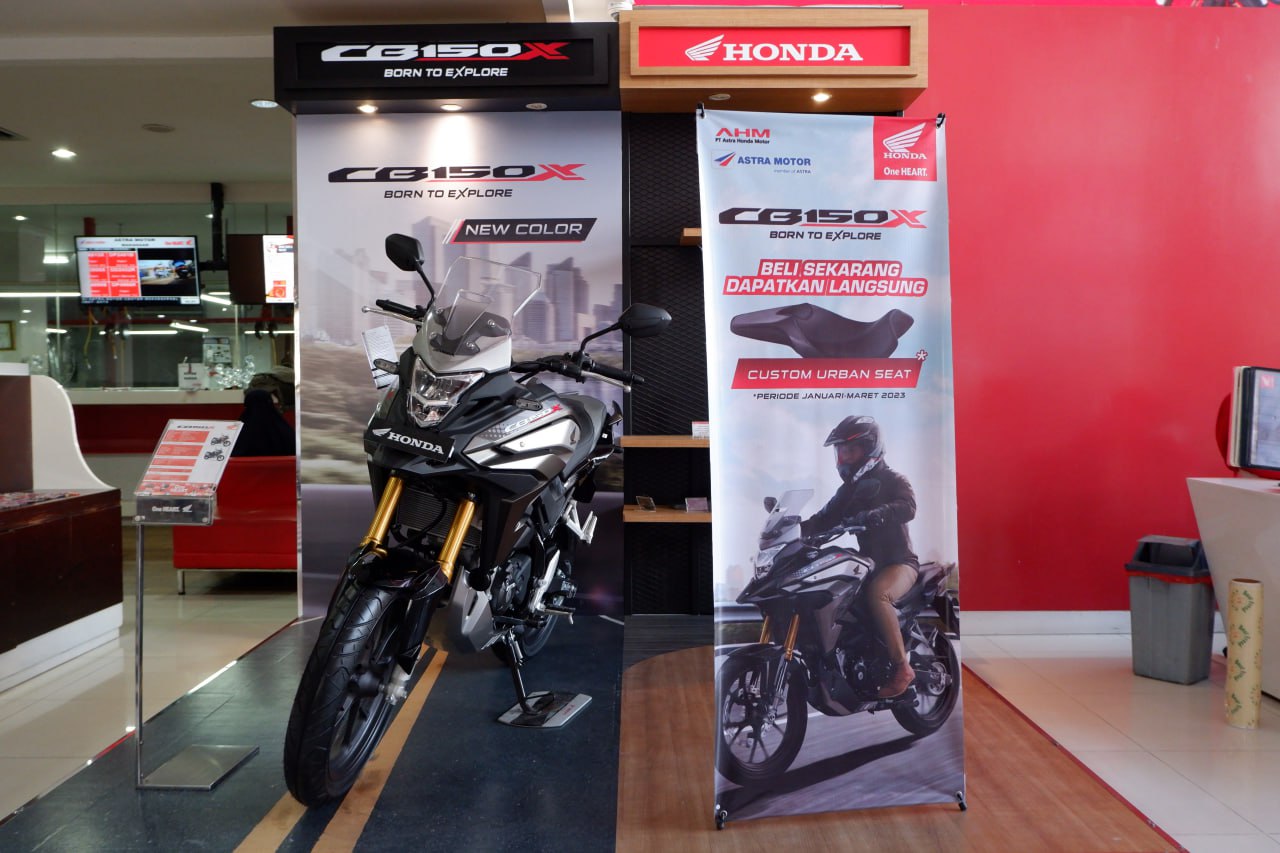 Vario Krono Original. Maret Penuh Berkah, Beli Motor Honda Dapat Jersey Original PSM Makassar