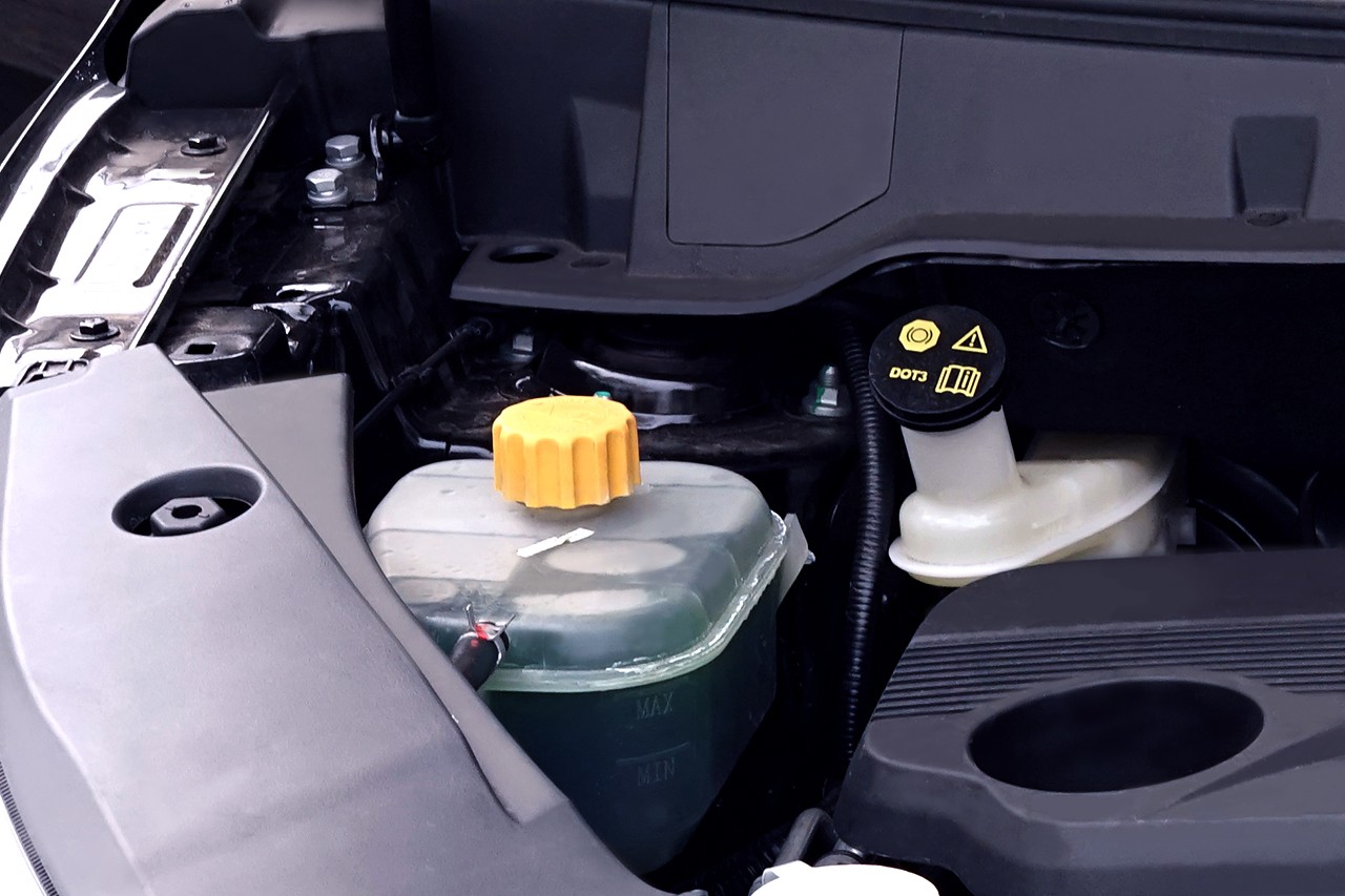 Air Radiator Vario Selalu Berkurang Kemungkinan Disebabkan Oleh. 5 Penyebab Air Radiator Mobil Kotor dan Cepat Berkurang
