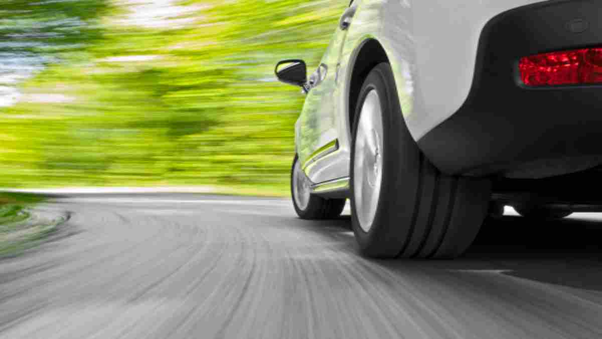 Ban Depan Vario Bergelombang. Ban Mobil Bergelombang, Berikut Penyebab dan Solusinya