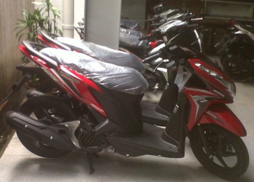 Vario Cbs Mmc Warna Putih. Honda Vario Techno 125 CBS MMC 2015 Baru ( Promo Kredit )