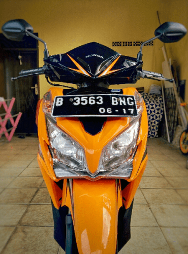 Vario Techno 2012 Orange. FS: Honda Vario Techno FI 125 tahun 2012 Orange Istimewa.