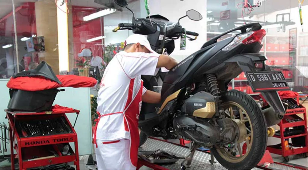 Cara Merusak Motor Tanpa Jejak. Mengenal Efek Samping Motor Injeksi Kehabisan Bensin